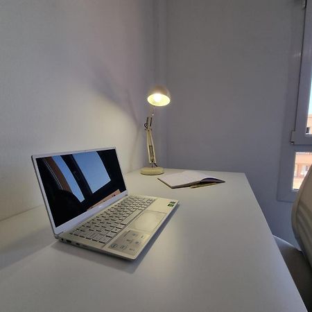 Lobos Views Workaction, Enjoy While You Work كوراليهو المظهر الخارجي الصورة